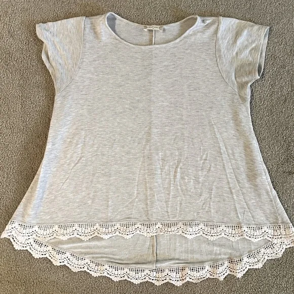 Altar’d State Top - Picture 1 of 3